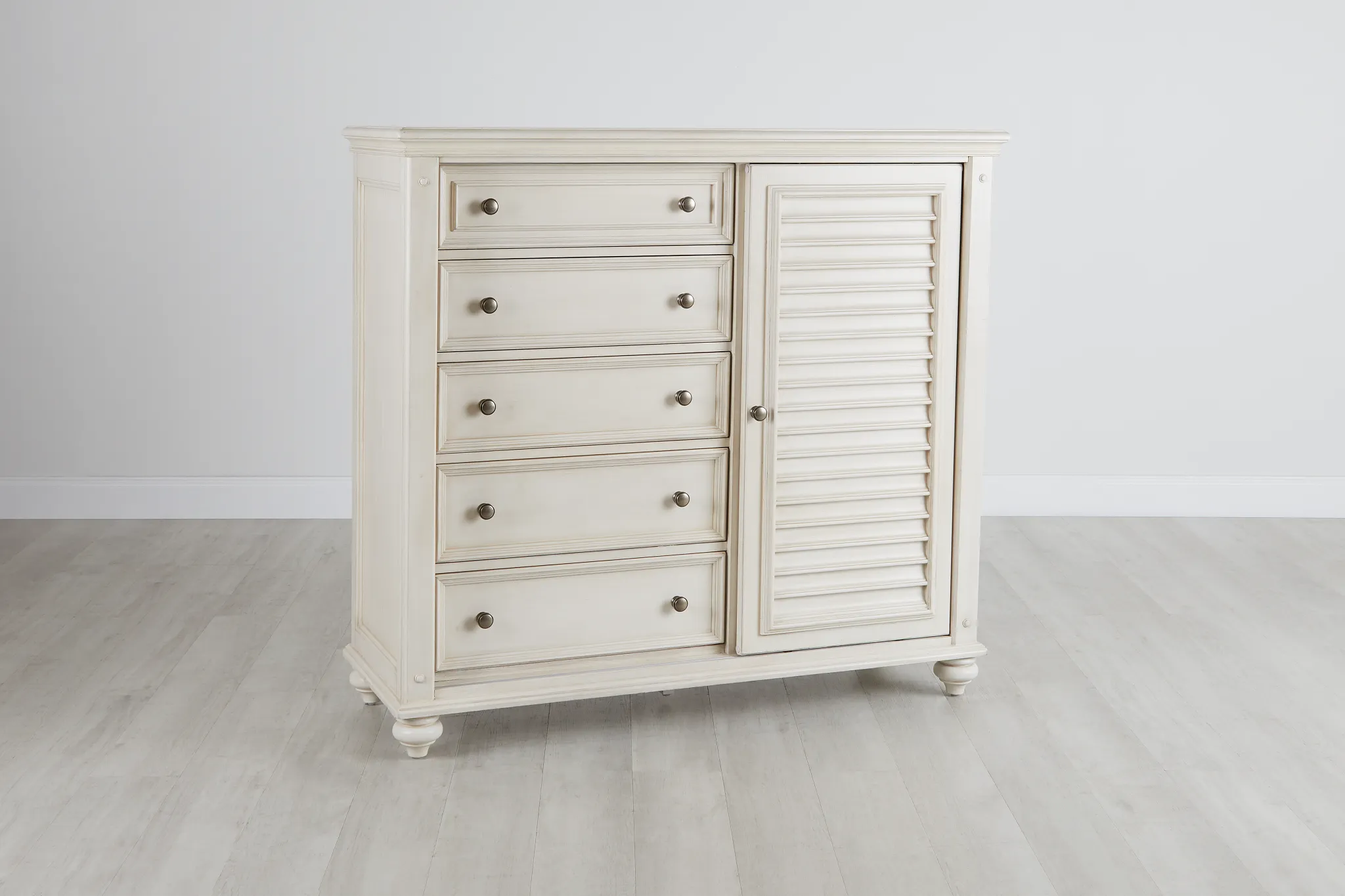 Savannah Ivory Gentlemen's Chest