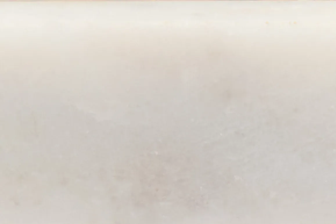 Cure White Medium Picture Frame