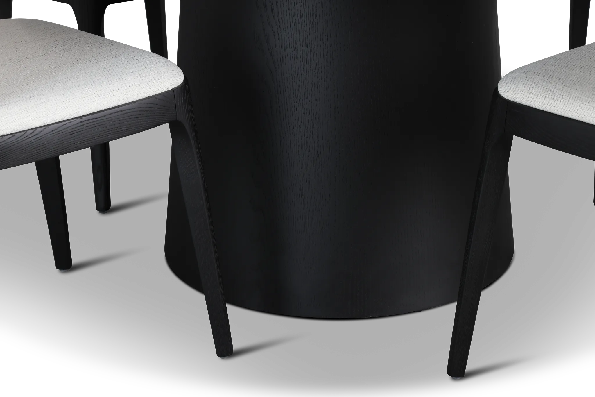 Nomad Black 59" Round Table & 4 Light Beige Chairs W/ Black Legs