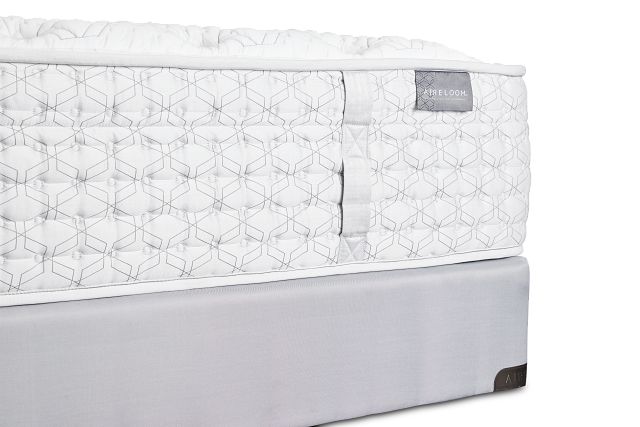 Aireloom Timeless Odyssey Streamline Luxury Firm Mattress Set