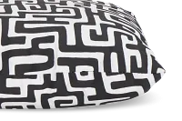 Enid Black 18" Indoor/outdoor Accent Pillow