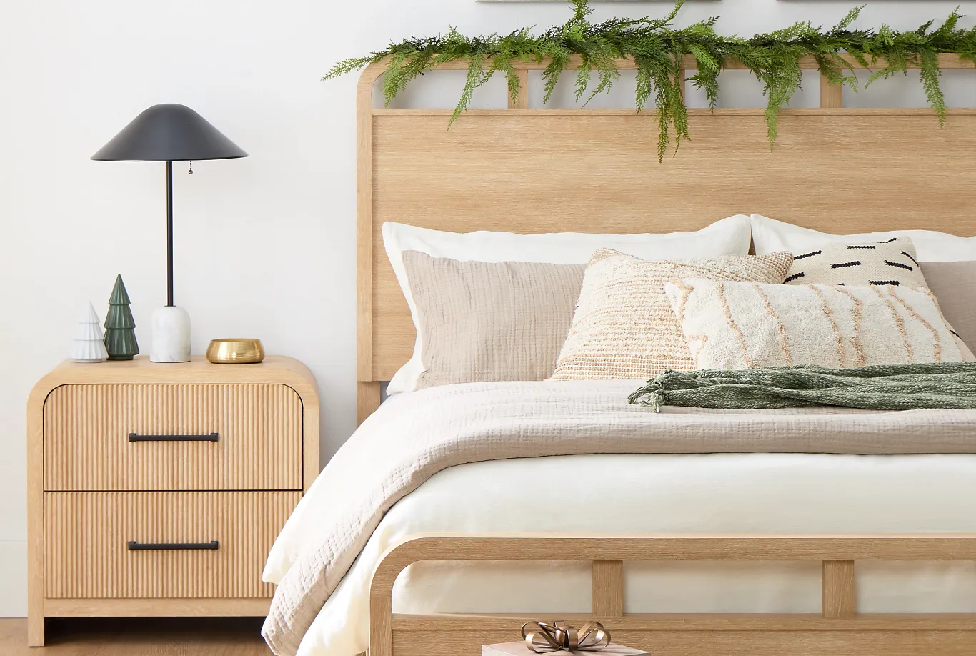 Dressers & Nightstands