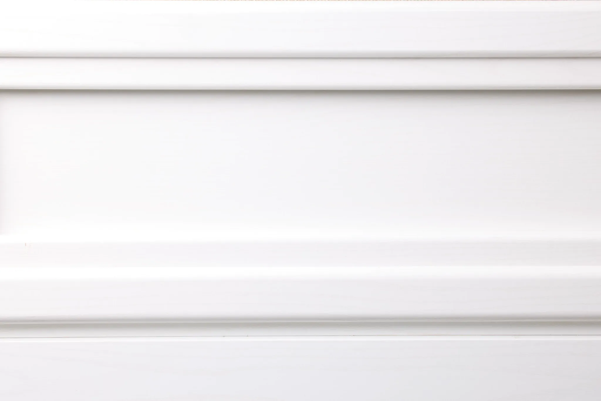 Alessandria White Uph Panel Bed With Lights