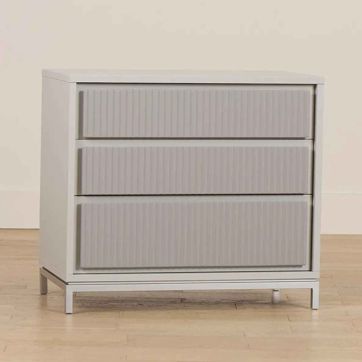 Sinfonia Gray 3-drawer Chest Sinfonia Gray 3-drawer Chest