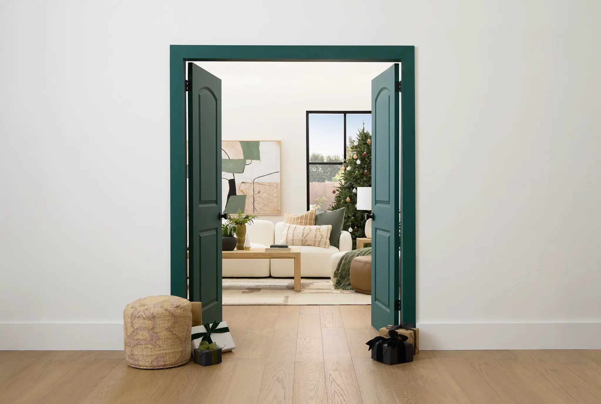 CF24HOLIDAY_HALSEY_SECTIONAL_COVER_2750.tif CF24HOLIDAY_HALSEY_SECTIONAL_COVER_2750.tif