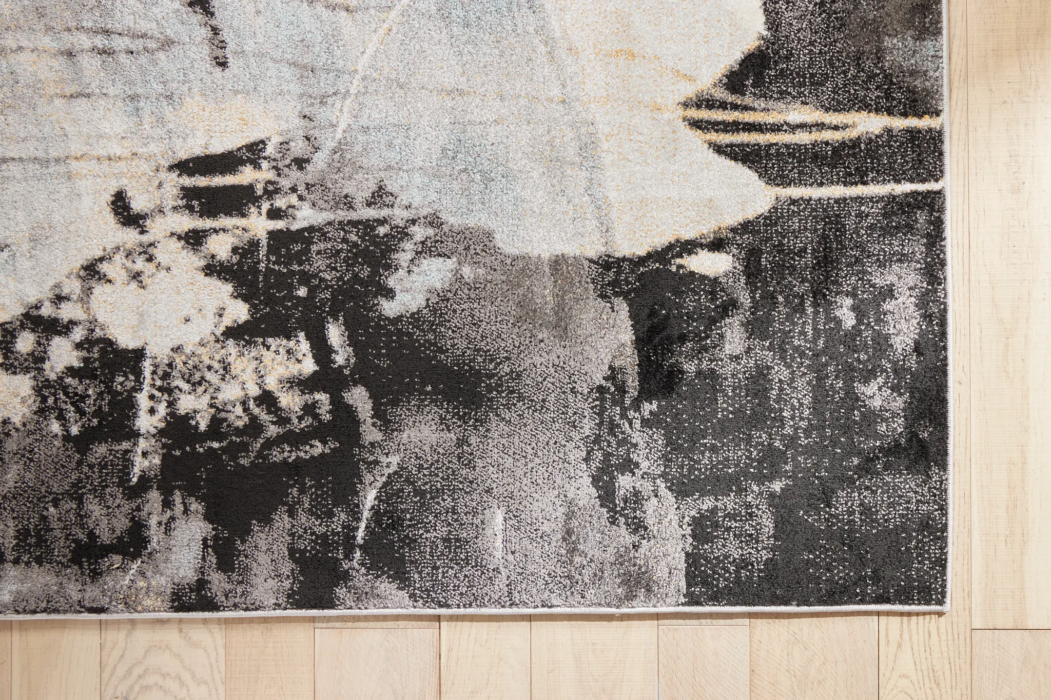 Emilia Black 5x8 Area Rug