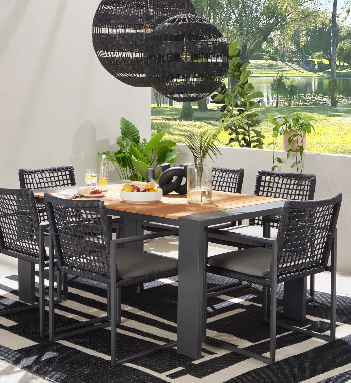 Why Outdoor Dining Furniture Enhances Spring Entertaining