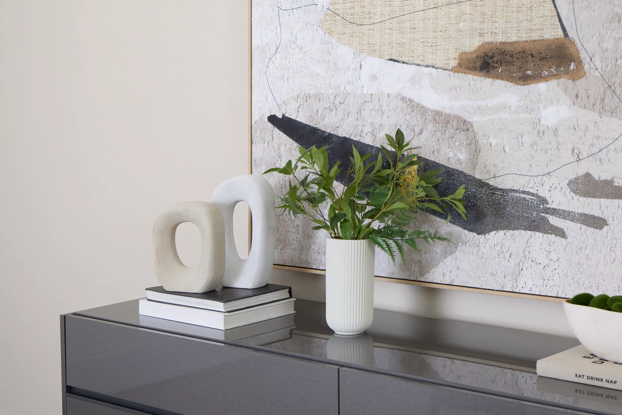 Siry Ivory Short Sculpture