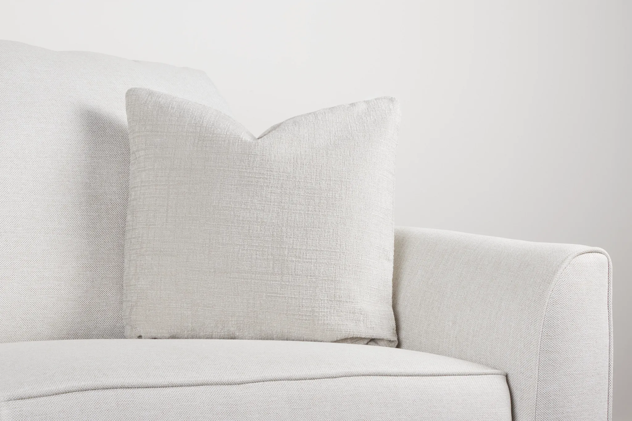 Maxie Light Beige 18" Accent Pillow