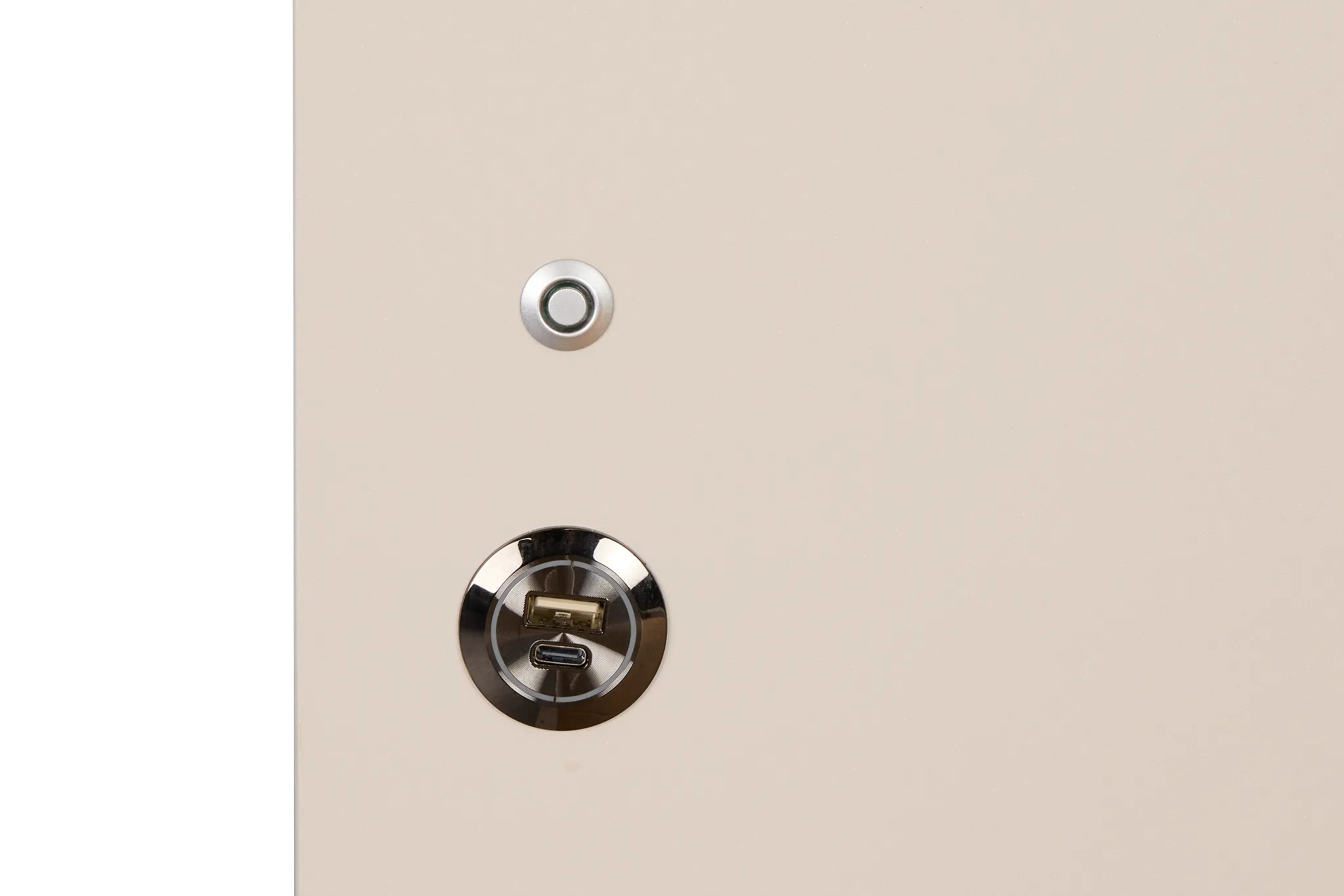 Brasilia Light Beige Platform Bed With Speaker