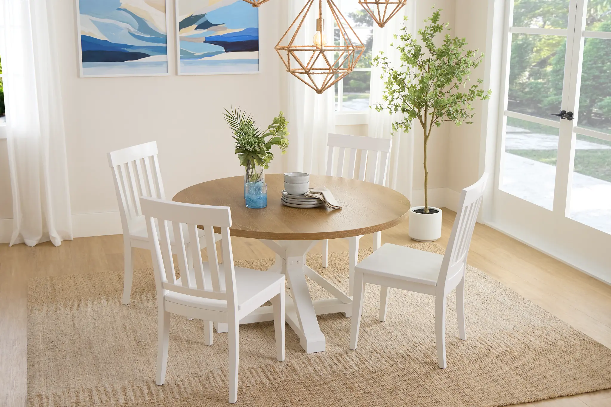 Nantucket Two-tone Light Tone Round Table Nantucket Two-tone Light Tone Round Table