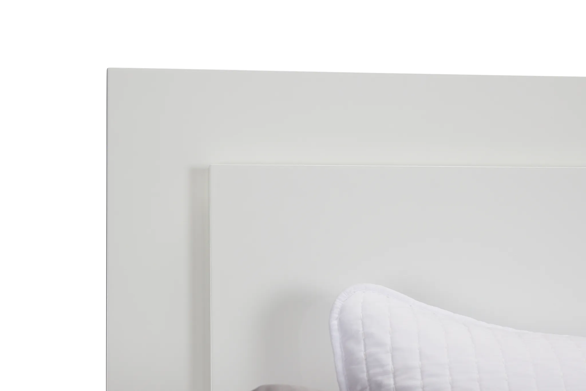 Verona White Platform Bed