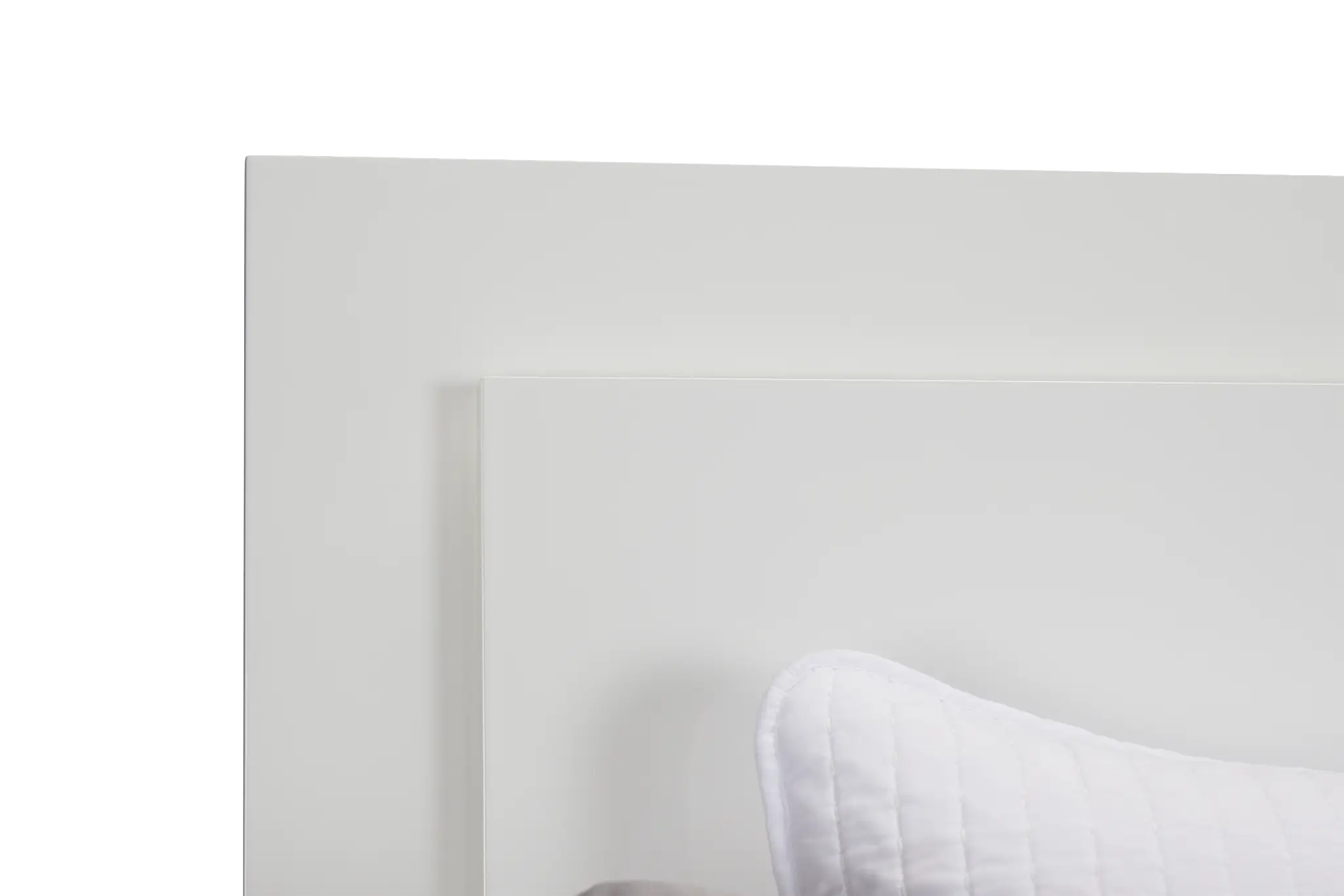 Verona White Platform Bed Verona White Platform Bed