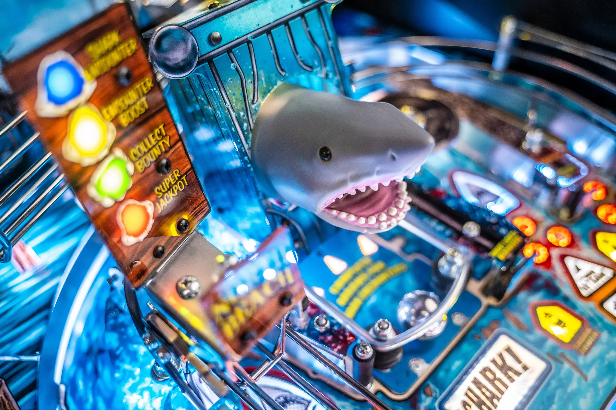 Jaws Pro Pinball Machine