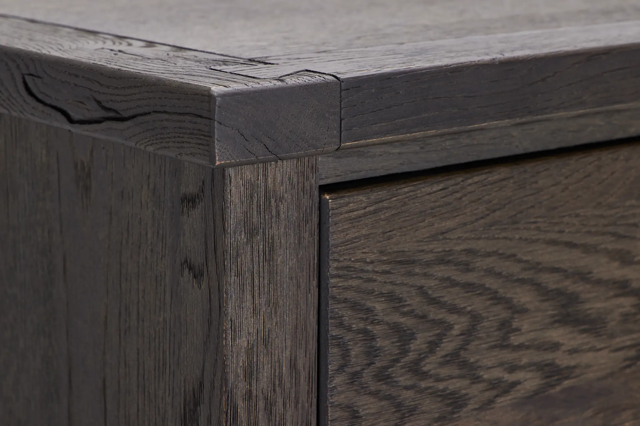 Salt Lake Dark Tone 5-drawer Chest Salt Lake Dark Tone 5-drawer Chest