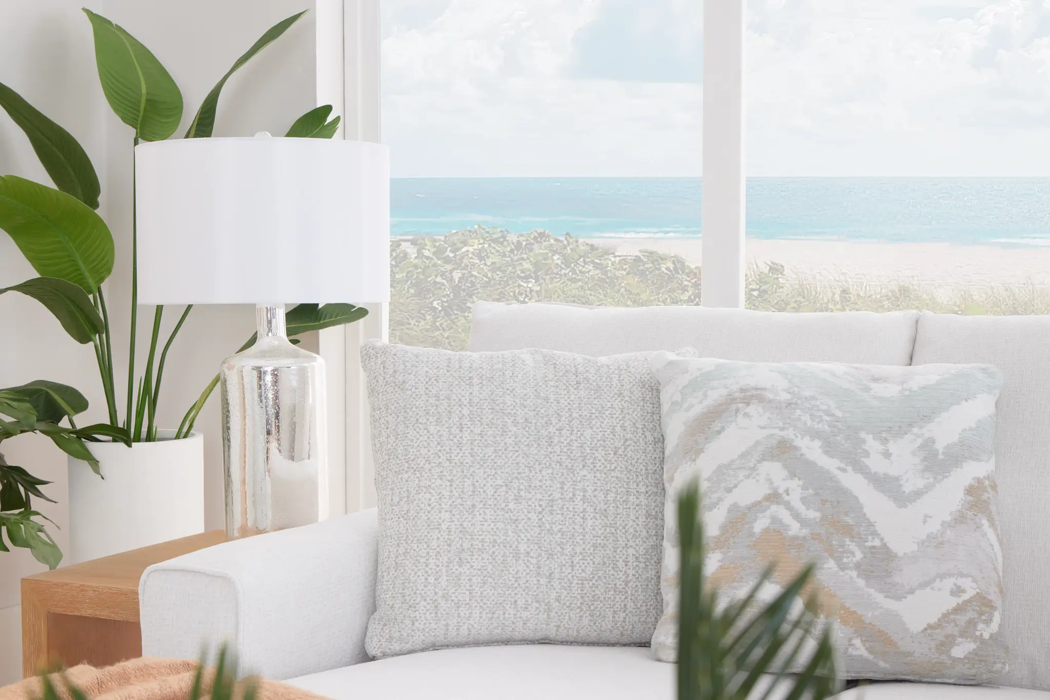 Avalon White Fabric Left Chaise Sectional Avalon White Fabric Left Chaise Sectional