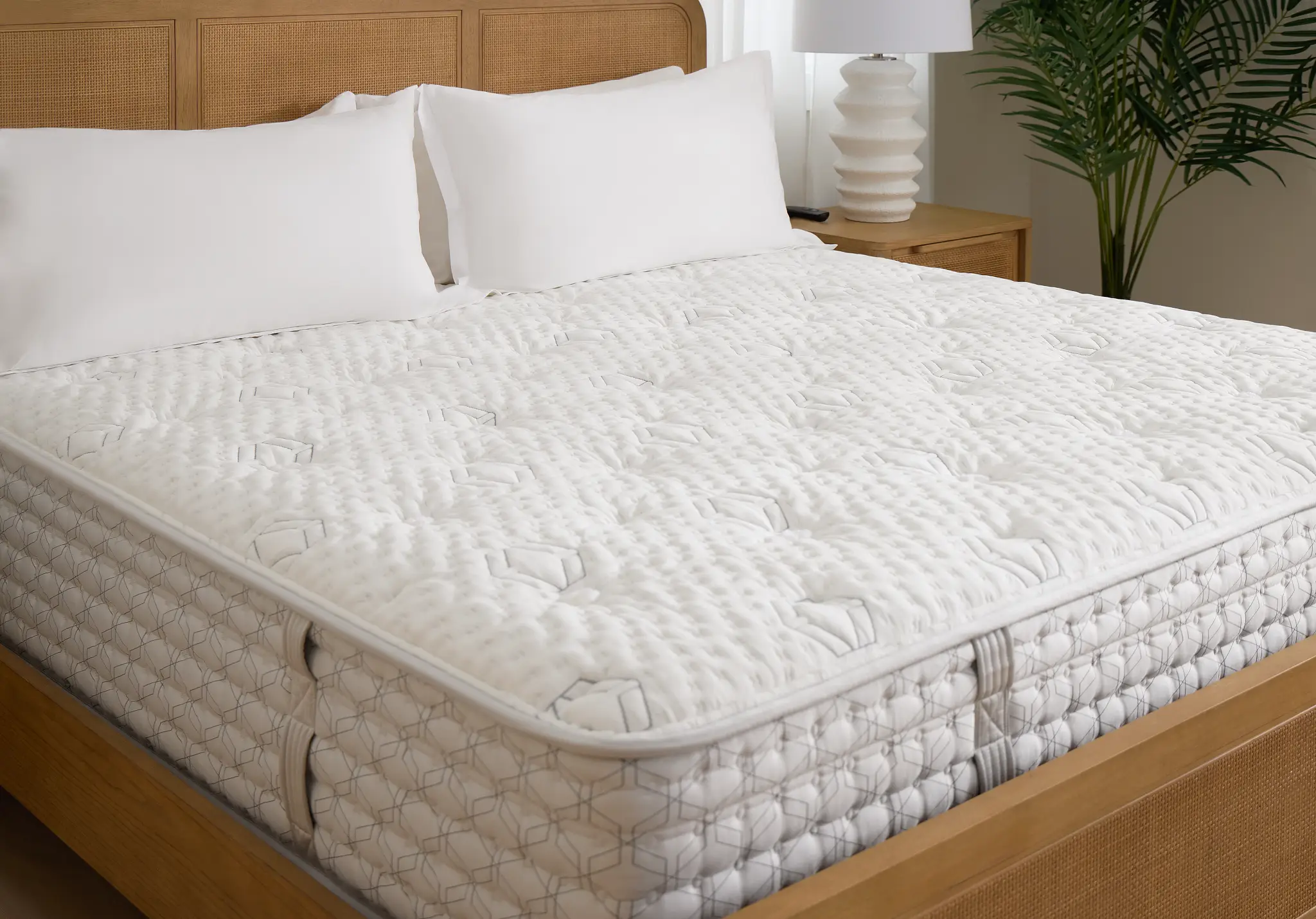 Aireloom Timeless Odyssey Streamline Firm 14" Mattress Aireloom Timeless Odyssey Streamline Firm 14" Mattress