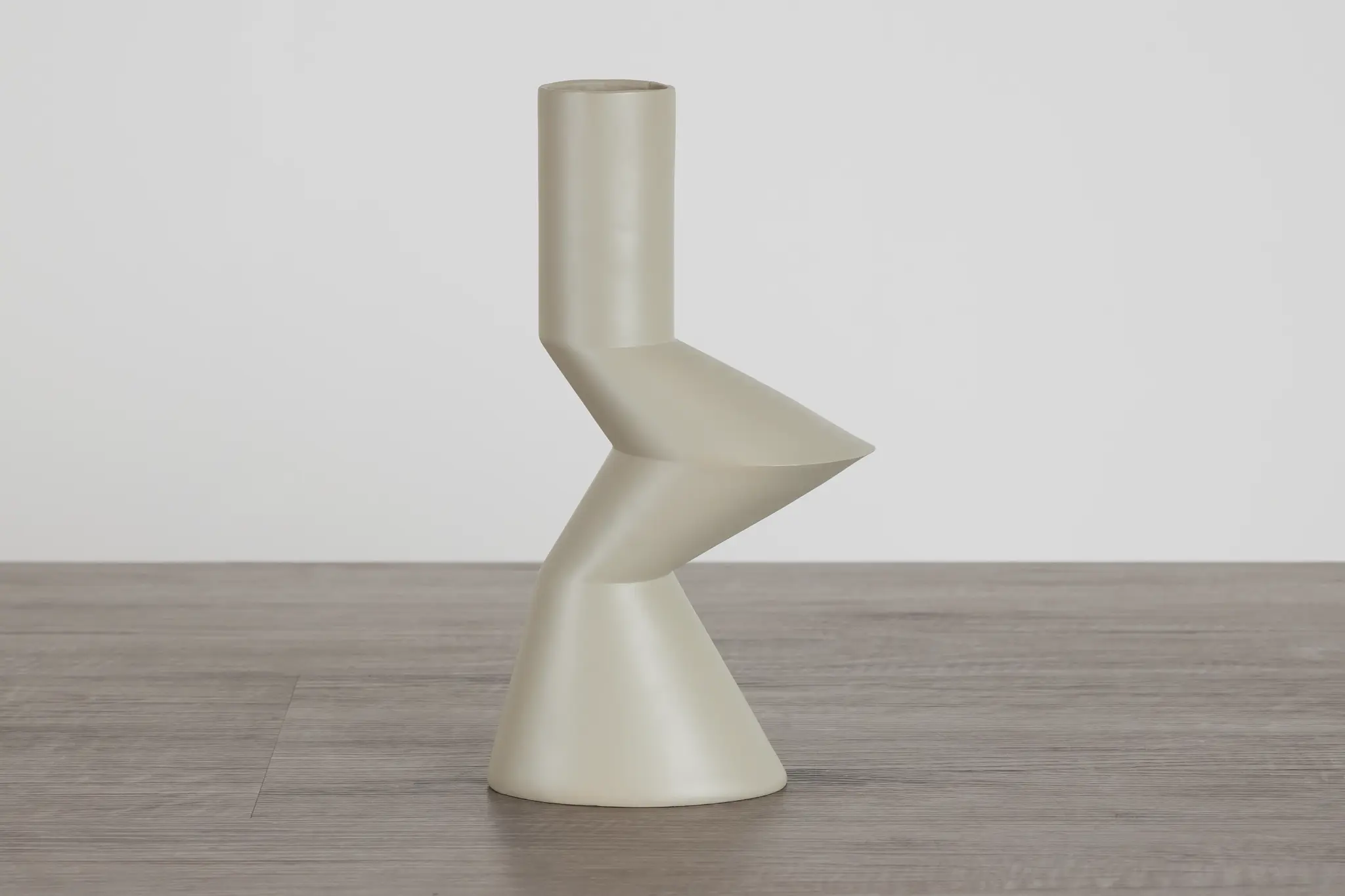 Concord White Small Vase Concord White Small Vase