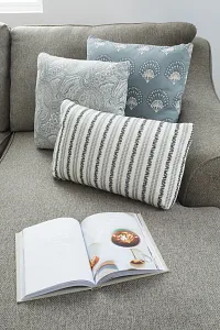 Avery Dark Gray Fabric Medium Right Chaise Sectional