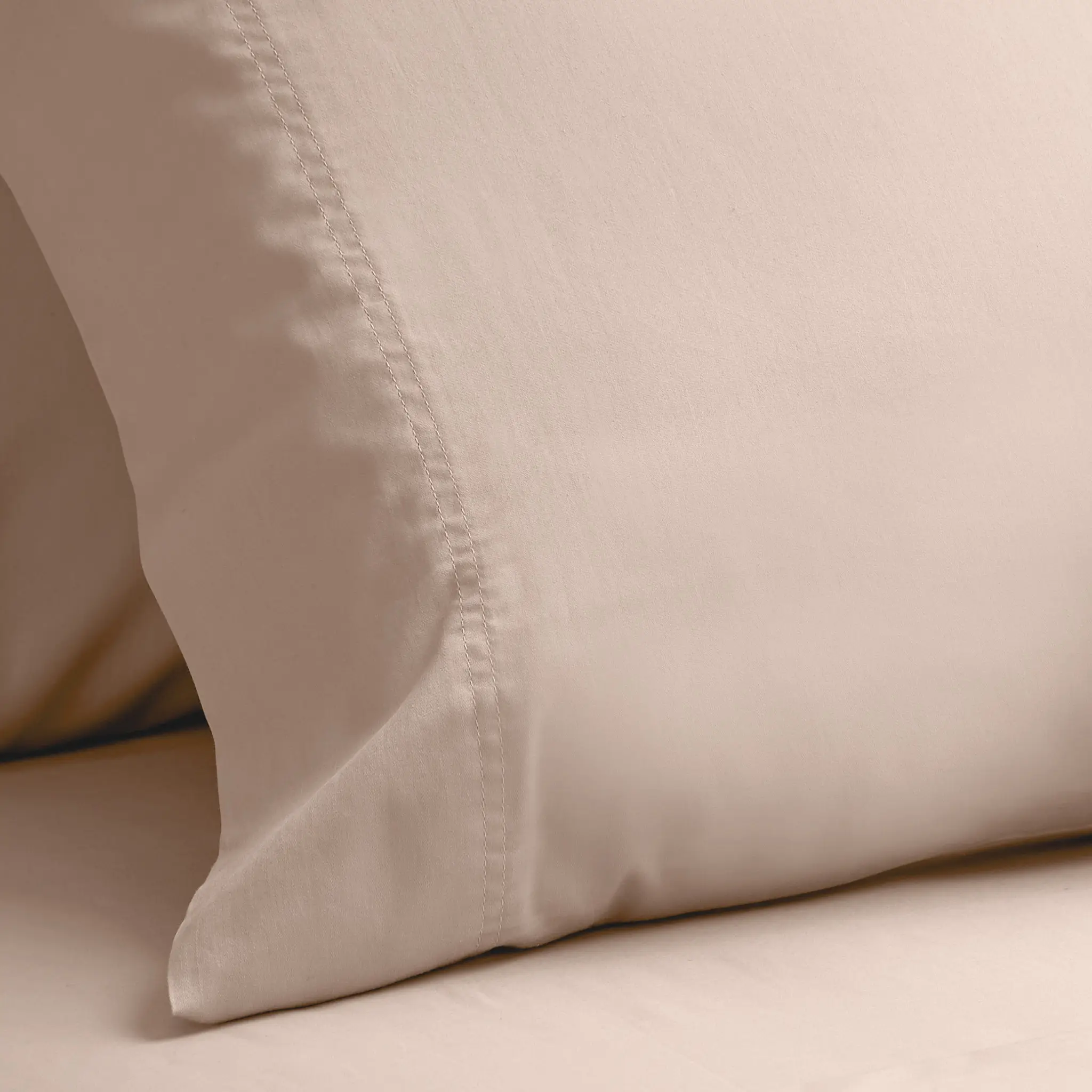 Rest & Renew Cotton Sateen Pink 300 Thread Sheet Set Rest & Renew Cotton Sateen Pink 300 Thread Sheet Set