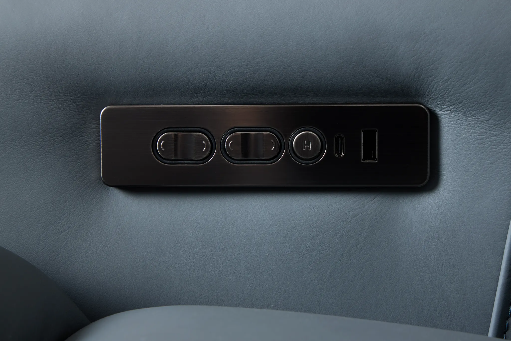 Summit Blue Lthr/vinyl Small Two-arm Power Reclining Sectional