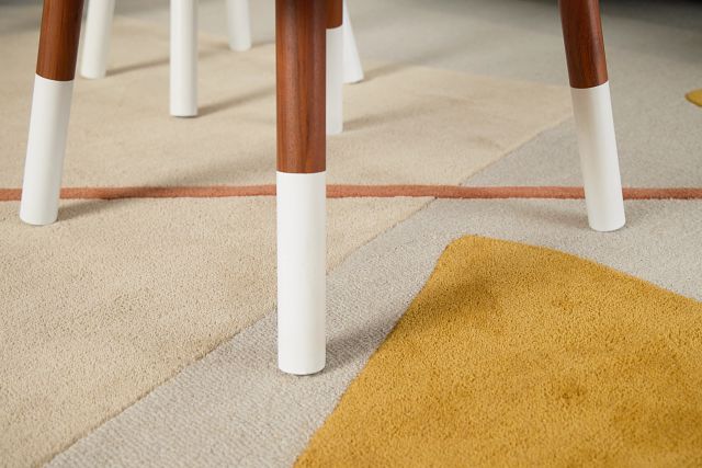 Maxie Light Gray 8x10 Area Rug