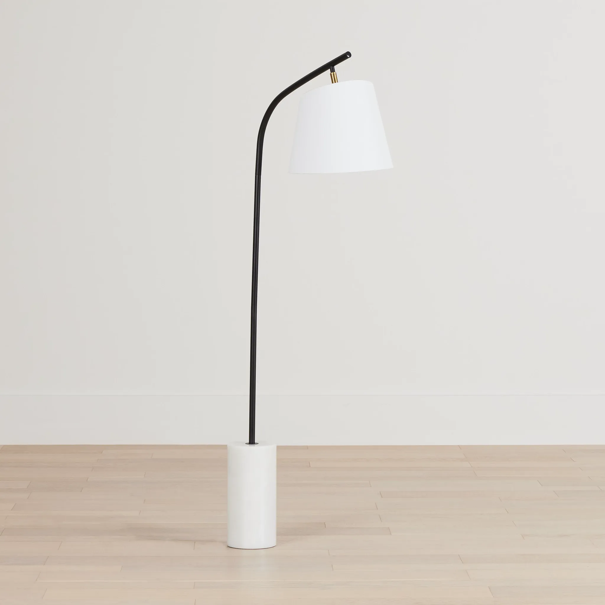 Sunna Black Floor Lamp