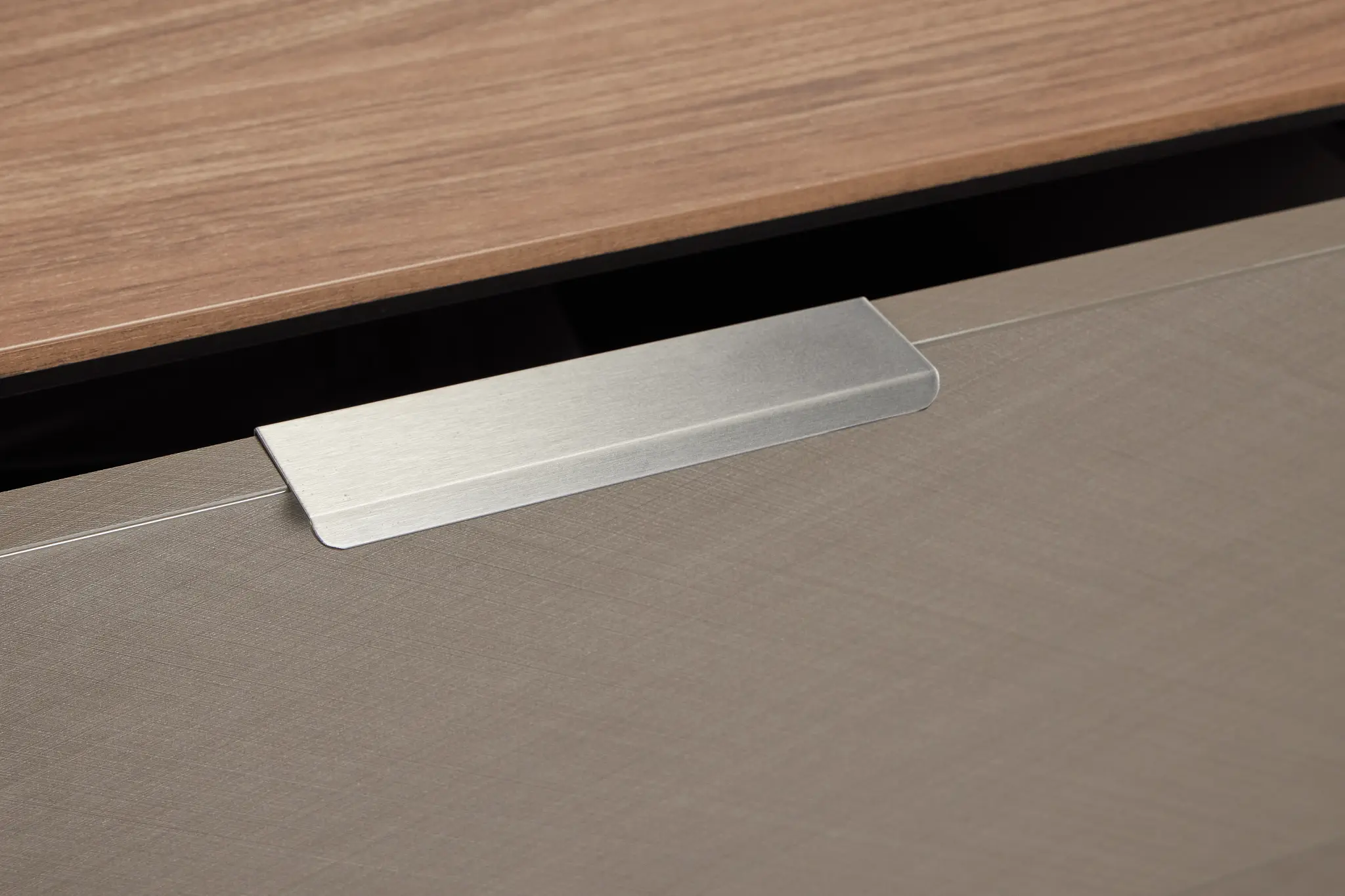 Palermo Two-tone Nightstand Palermo Two-tone Nightstand