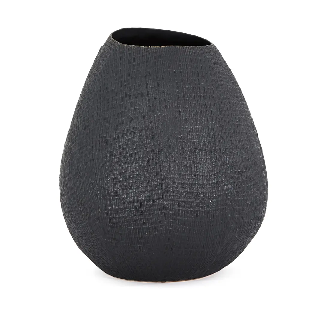 Fawn Black Vase Fawn Black Vase