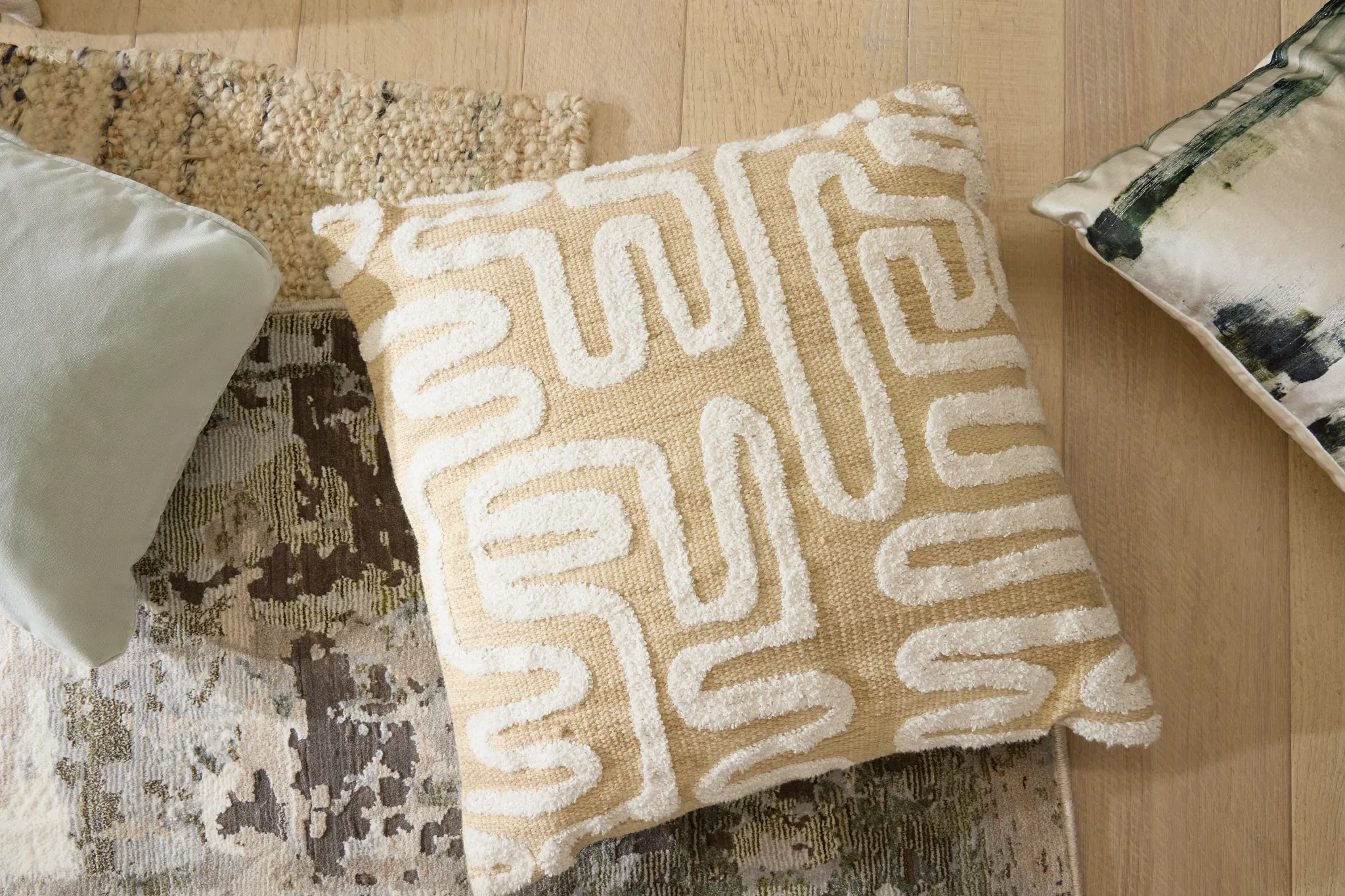 Benji Ivory 20" Accent Pillow