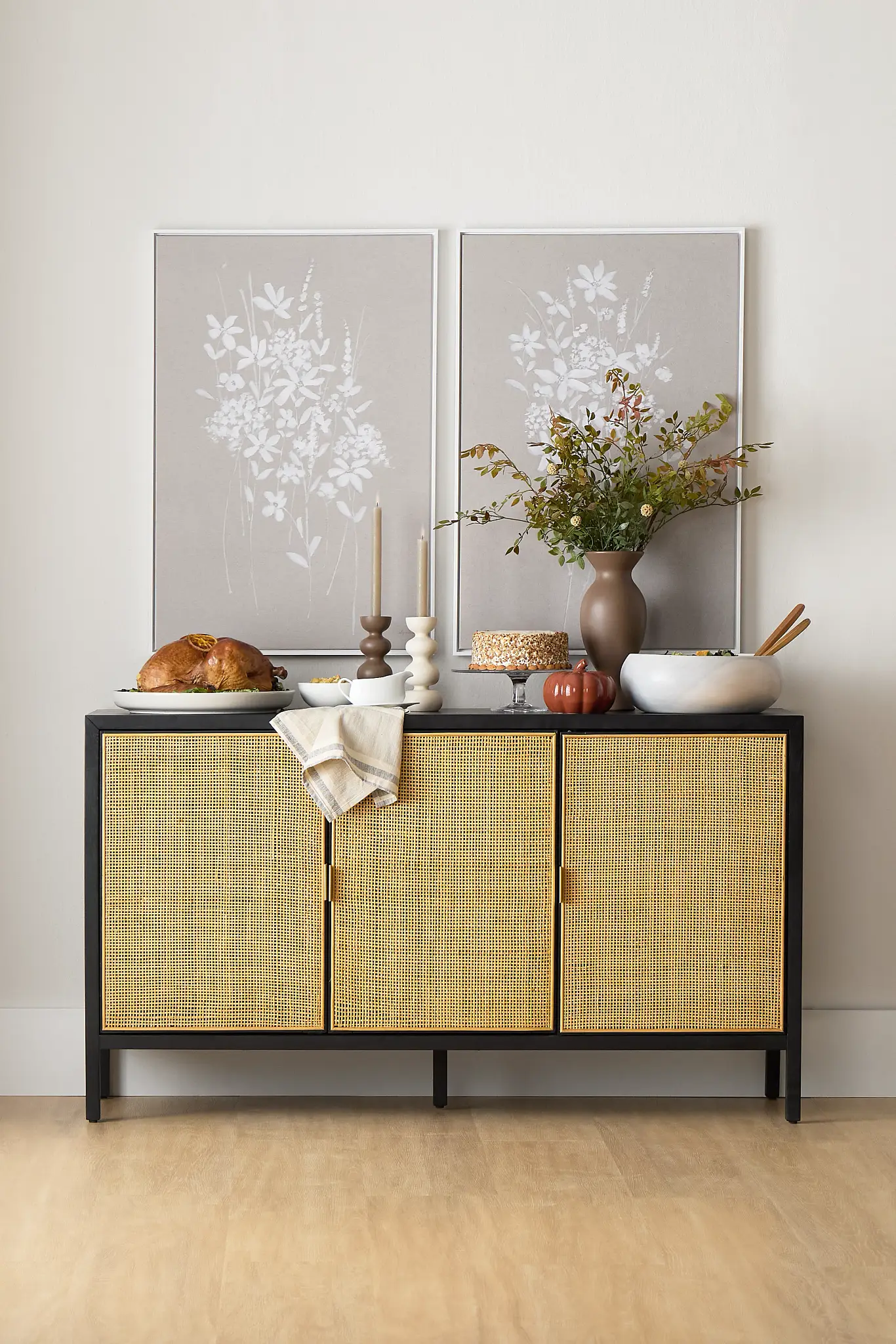 2. Keep Your Dining Space Festive and Organized With Sideboards 2. Keep Your Dining Space Festive and Organized With Sideboards