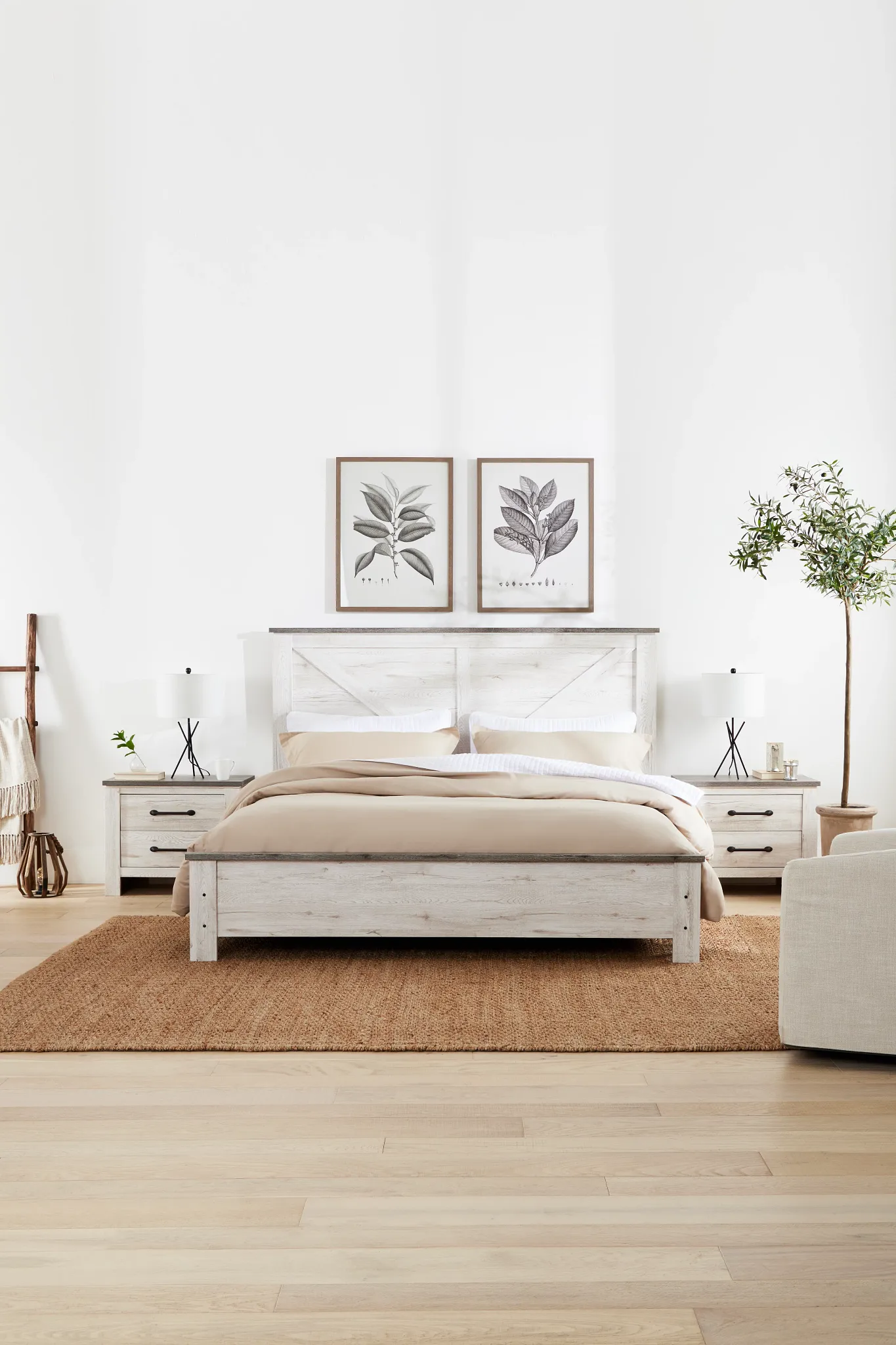 Blueridge Two-tone Panel Bed