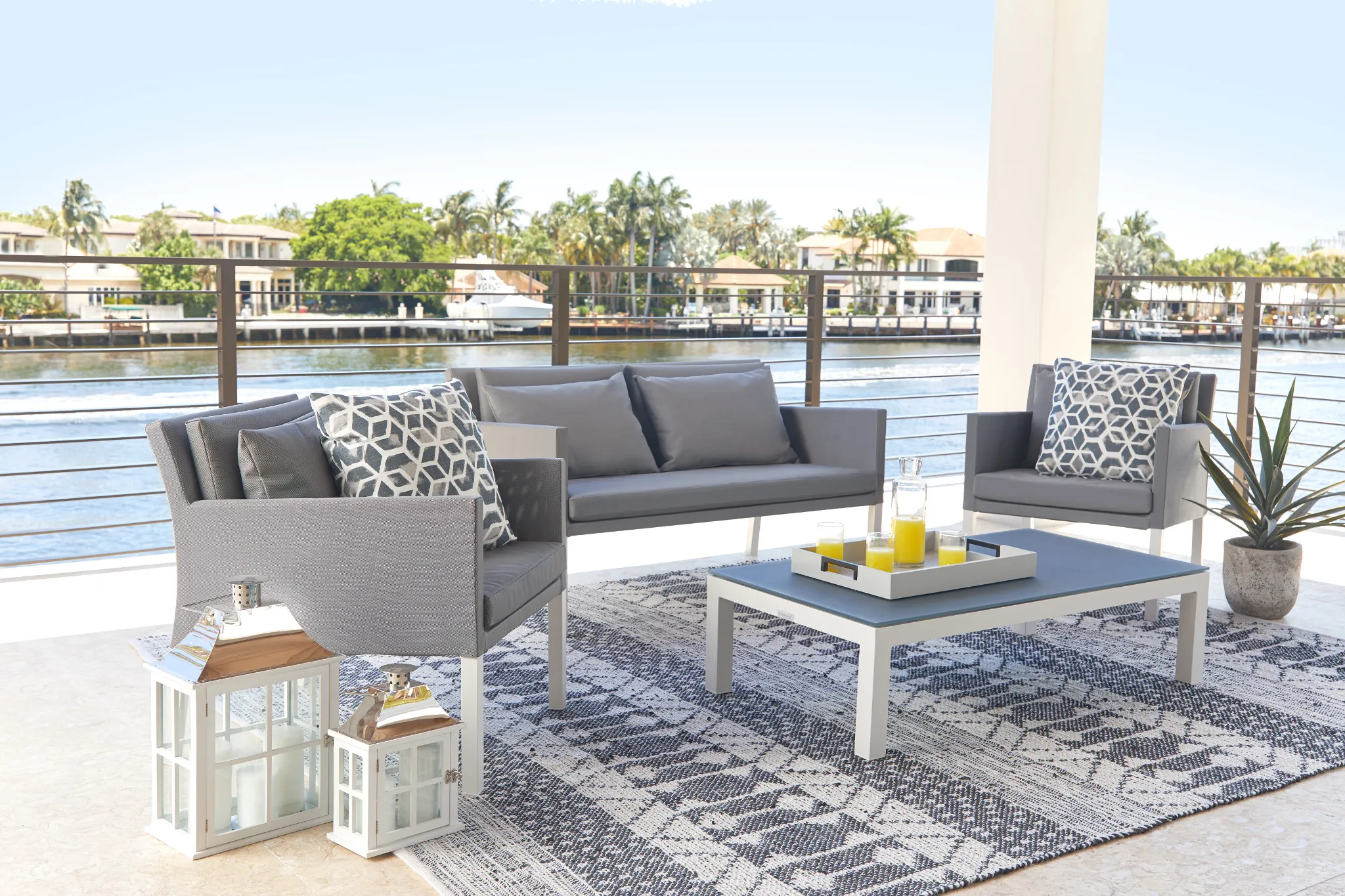 Lisbon Gray Outdoor Living Room Set