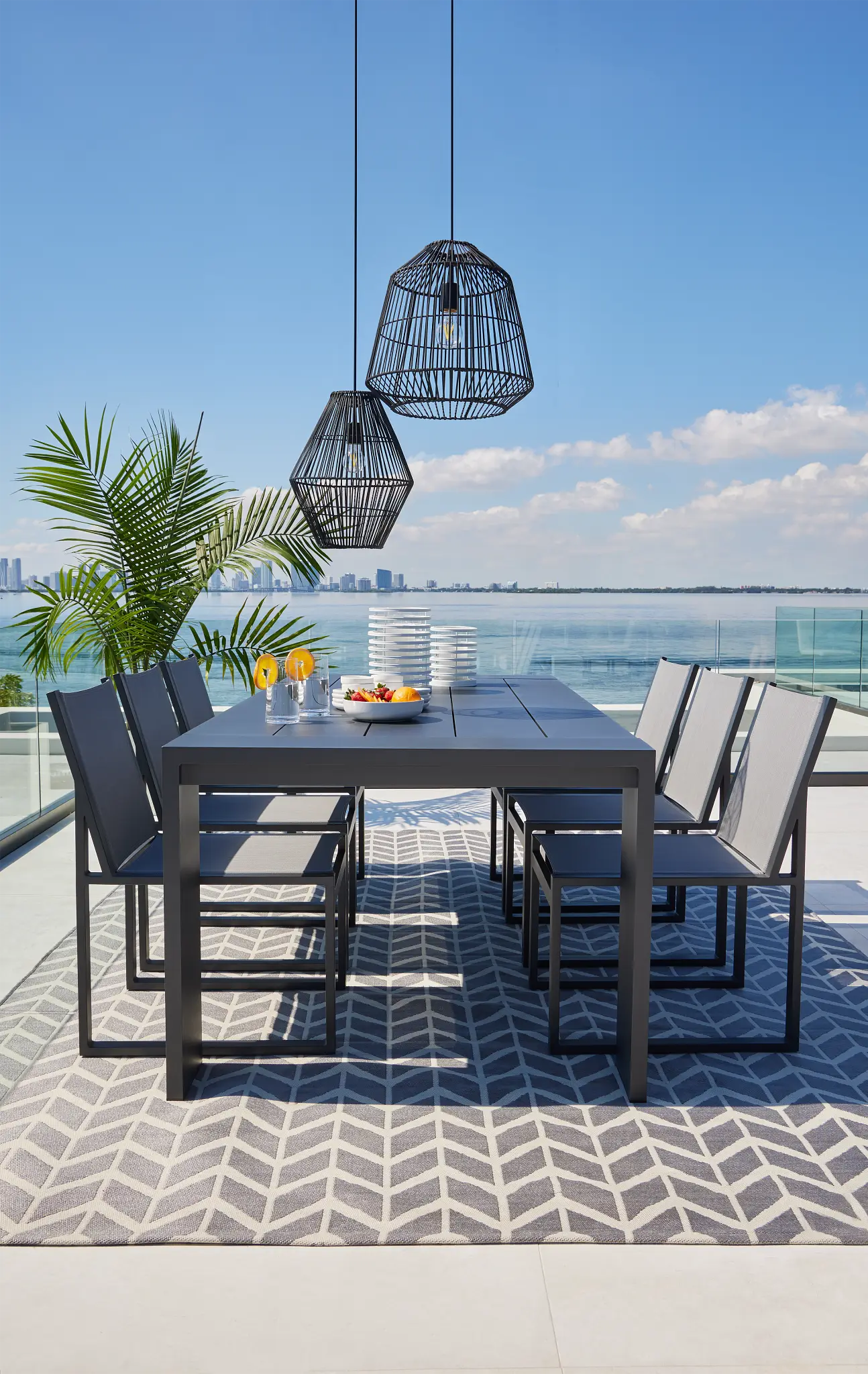 Coastal Interior Design Trends with a Modern Twist Coastal Interior Design Trends with a Modern Twist