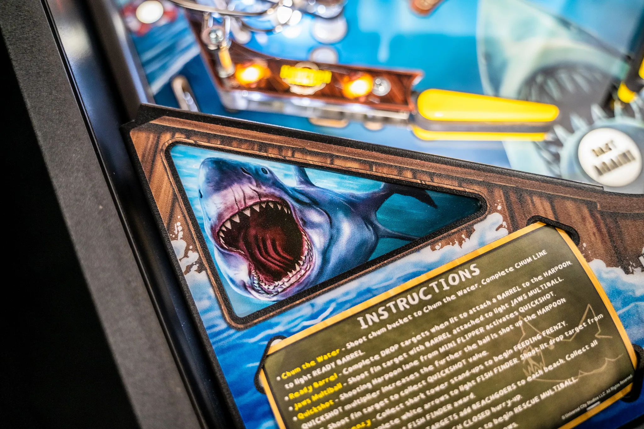 Jaws Premium Pinball Machine