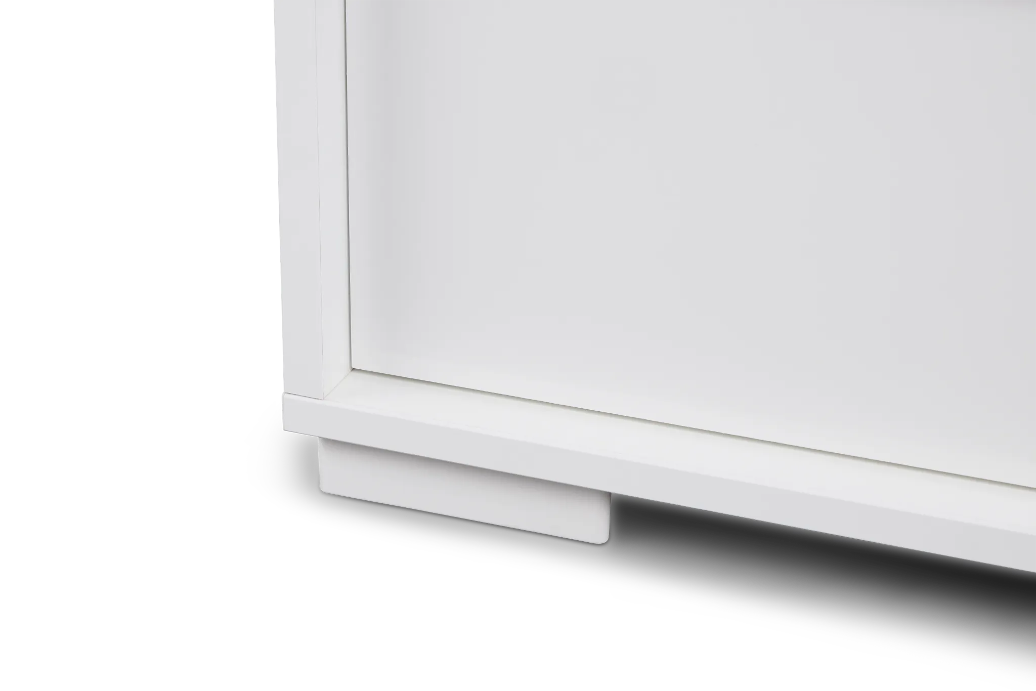 Doral White Dresser & Mirror