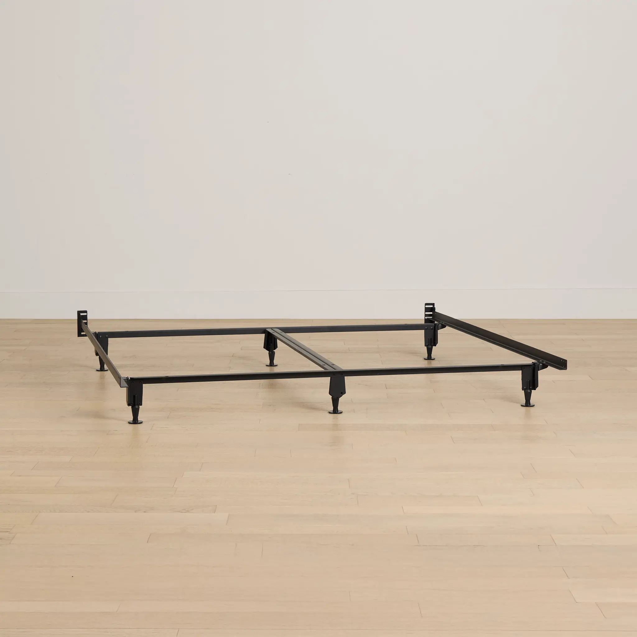 Supreme 6-leg Bed Frame Supreme 6-leg Bed Frame