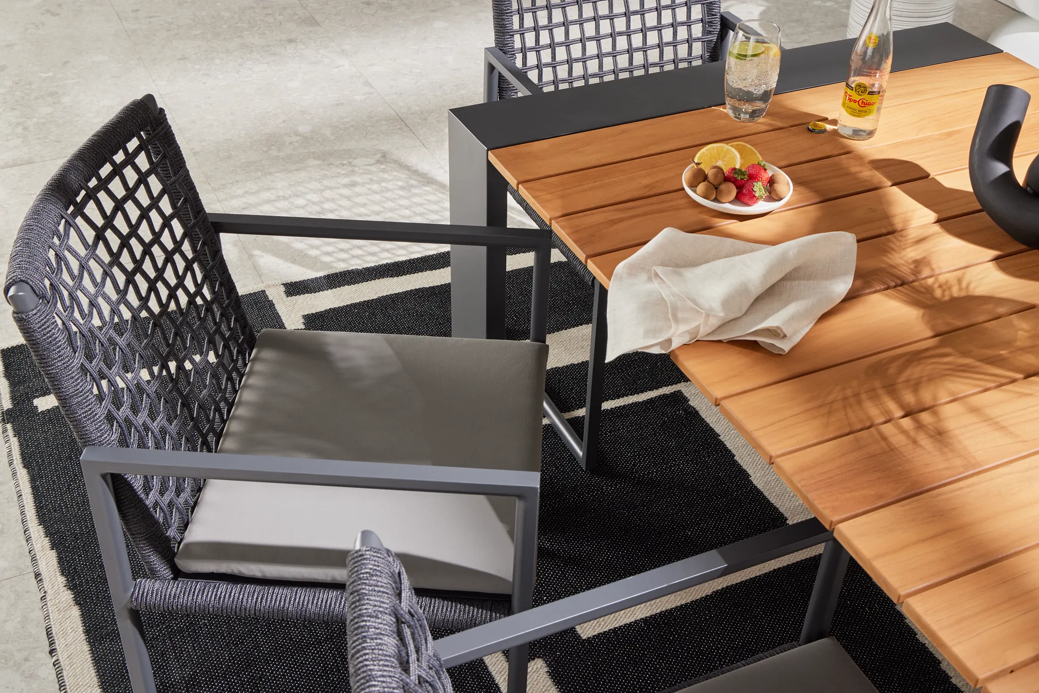 Sunrise Dark Gray Aluminum Arm Chair