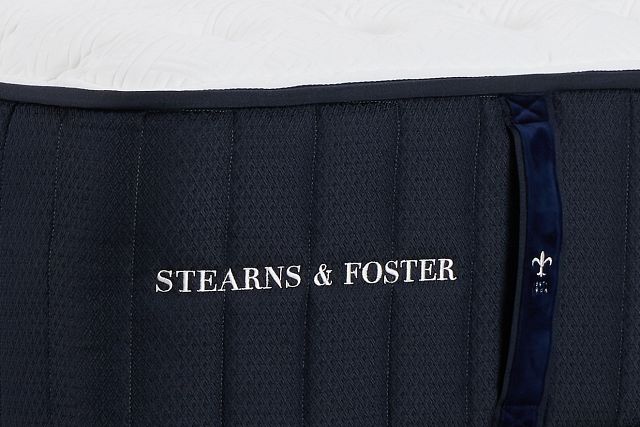 Stearns & Foster Cassatt Luxury Firm Mattress Set