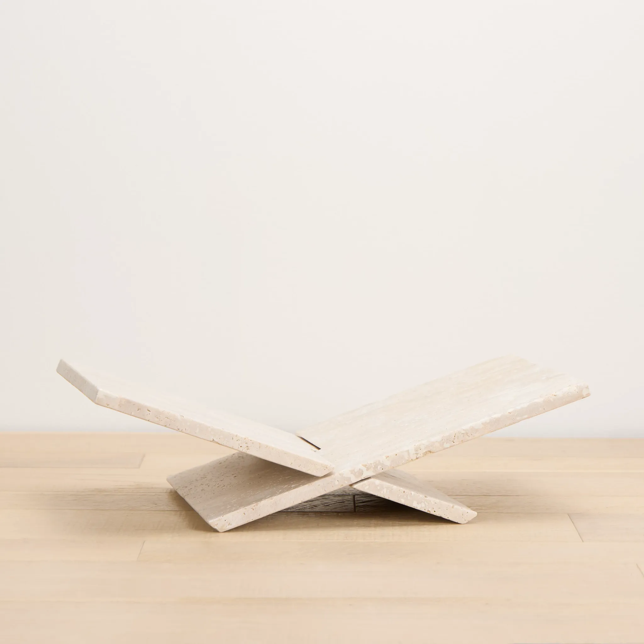 Trave Beige Tabletop Accessory