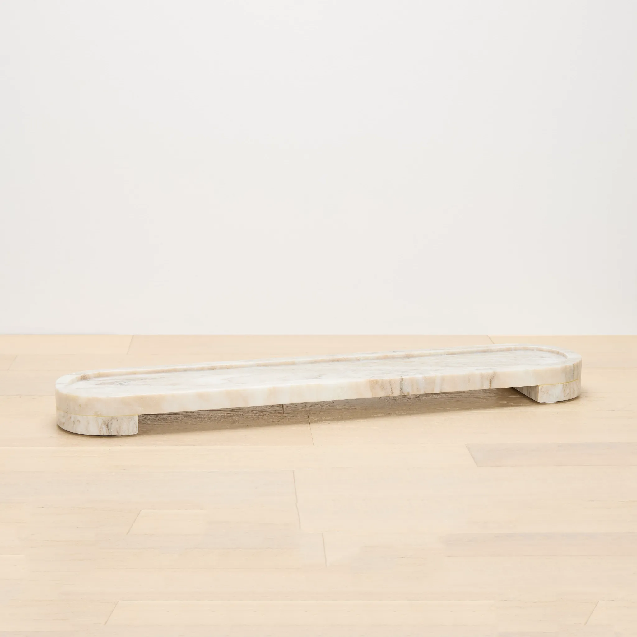 Whit Beige Tray