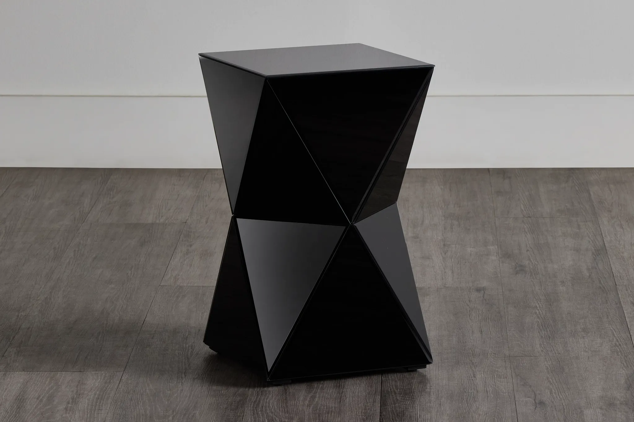 Alexia Black Glass End Table