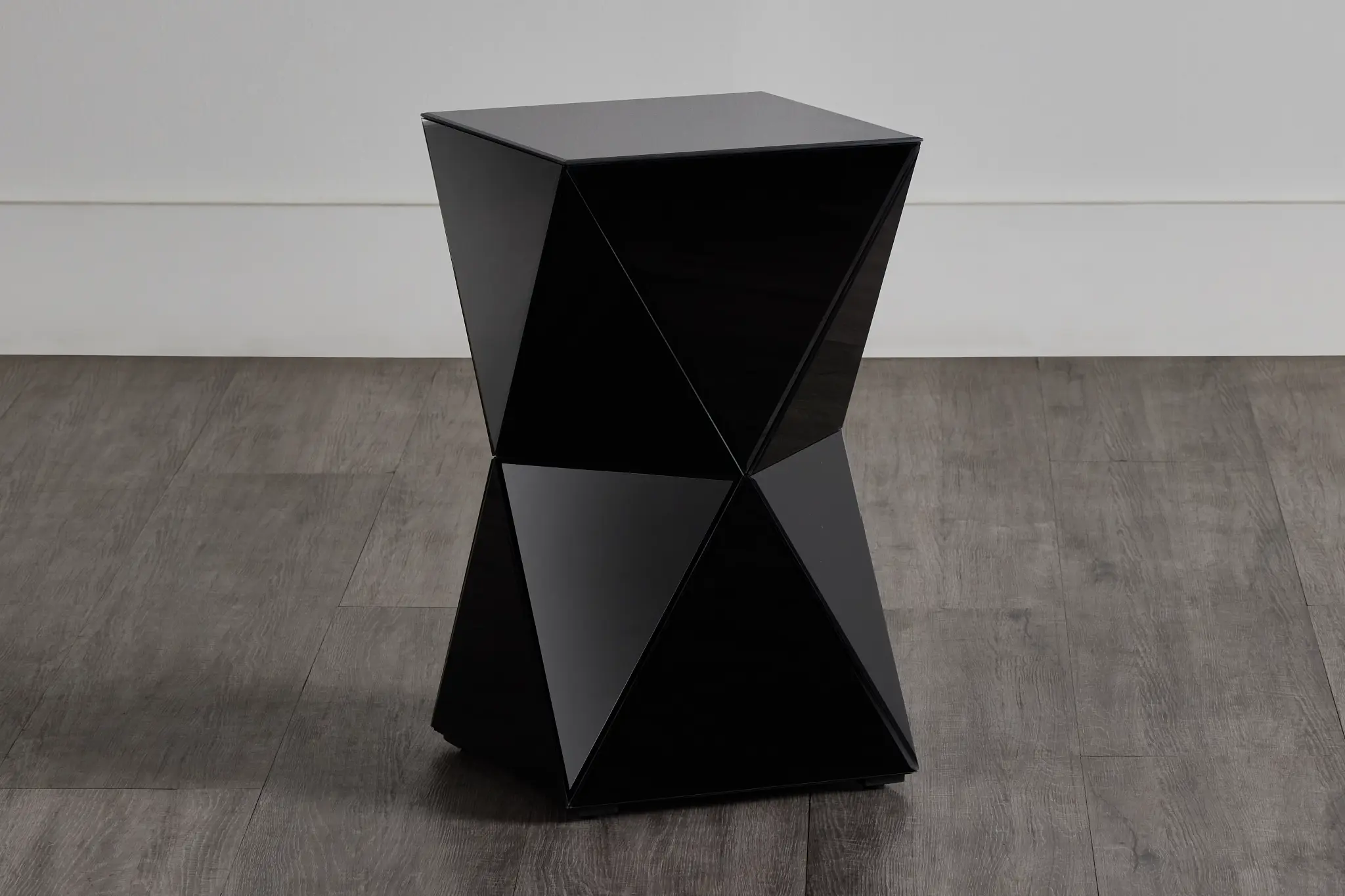 Alexia Black Glass End Table Alexia Black Glass End Table
