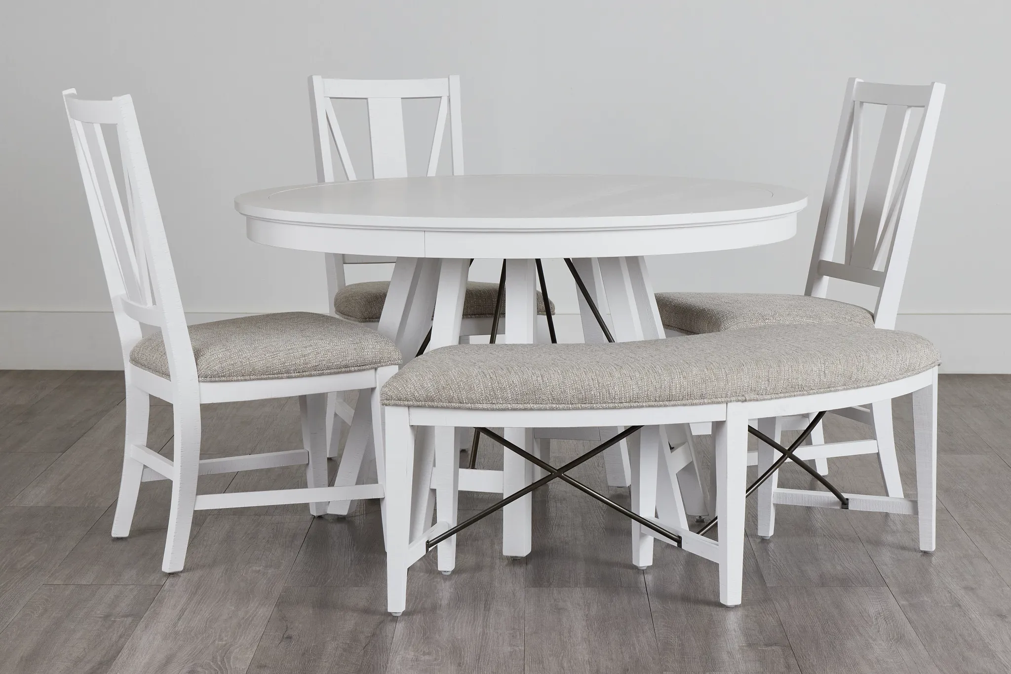 Heron Cove White Round Table, 3 Chairs & Bench