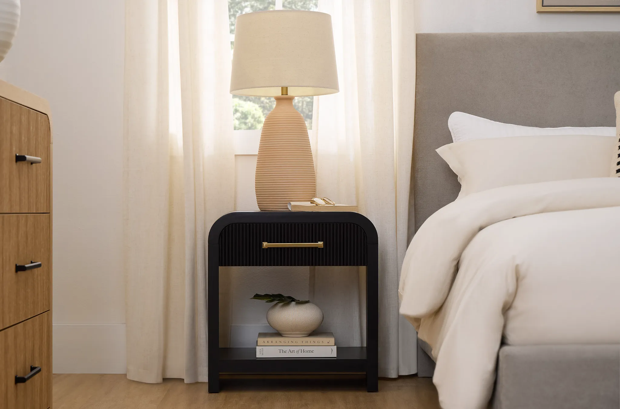 Lyndie Black 1-drawer Nightstand