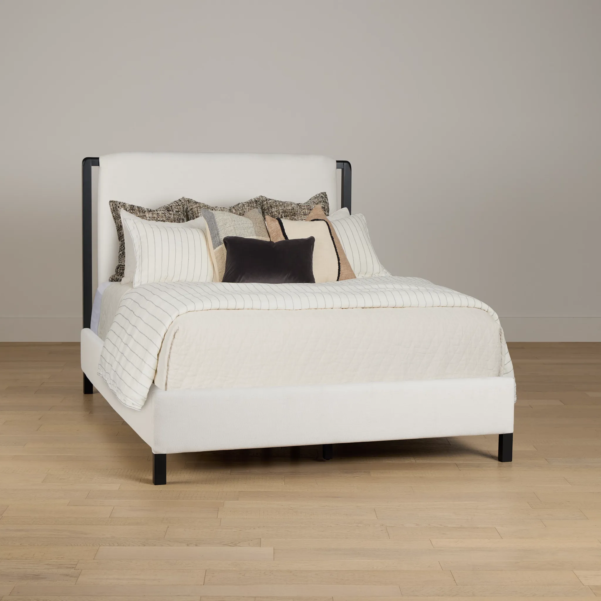 Highland Black Uph Panel Bed