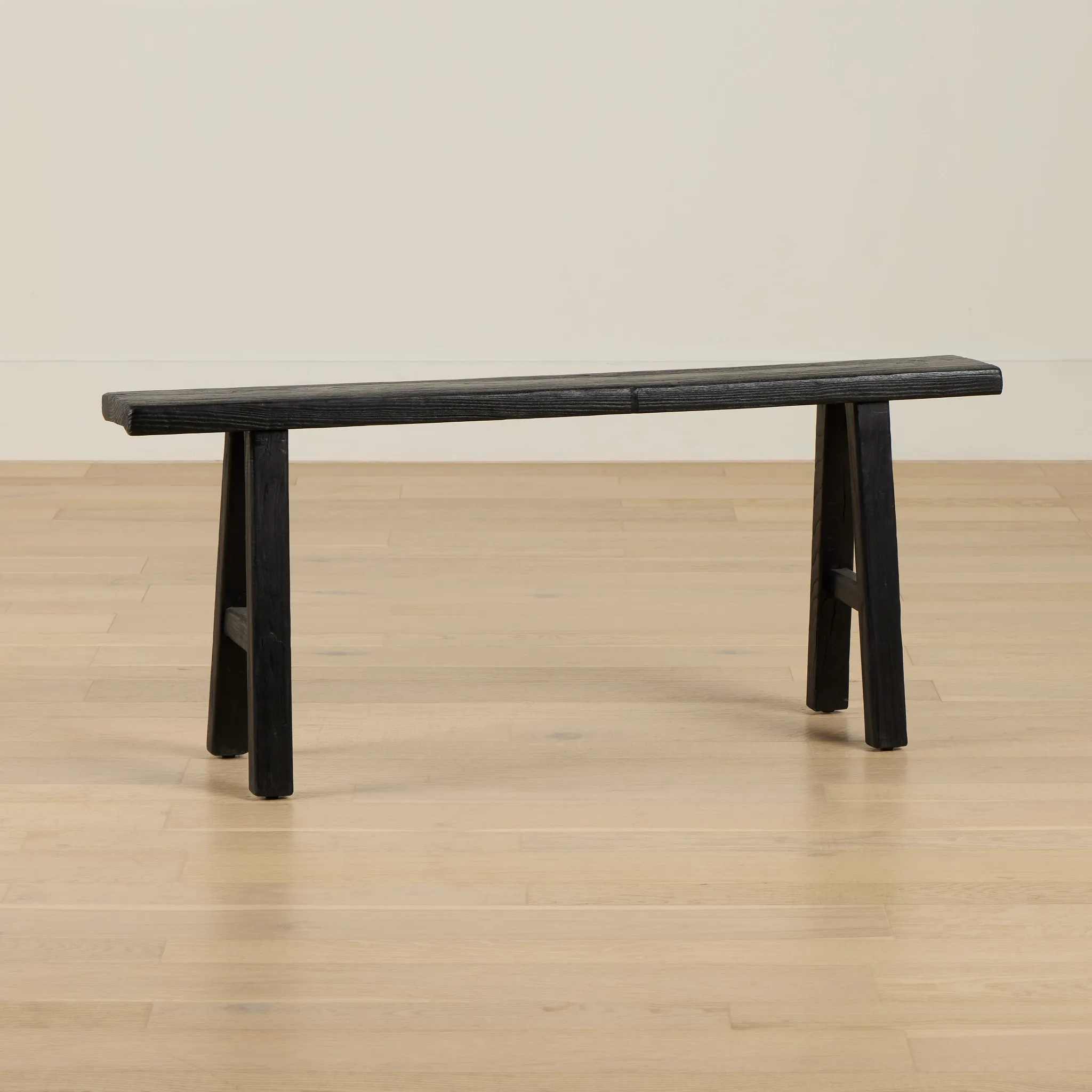 Misto Black Bench