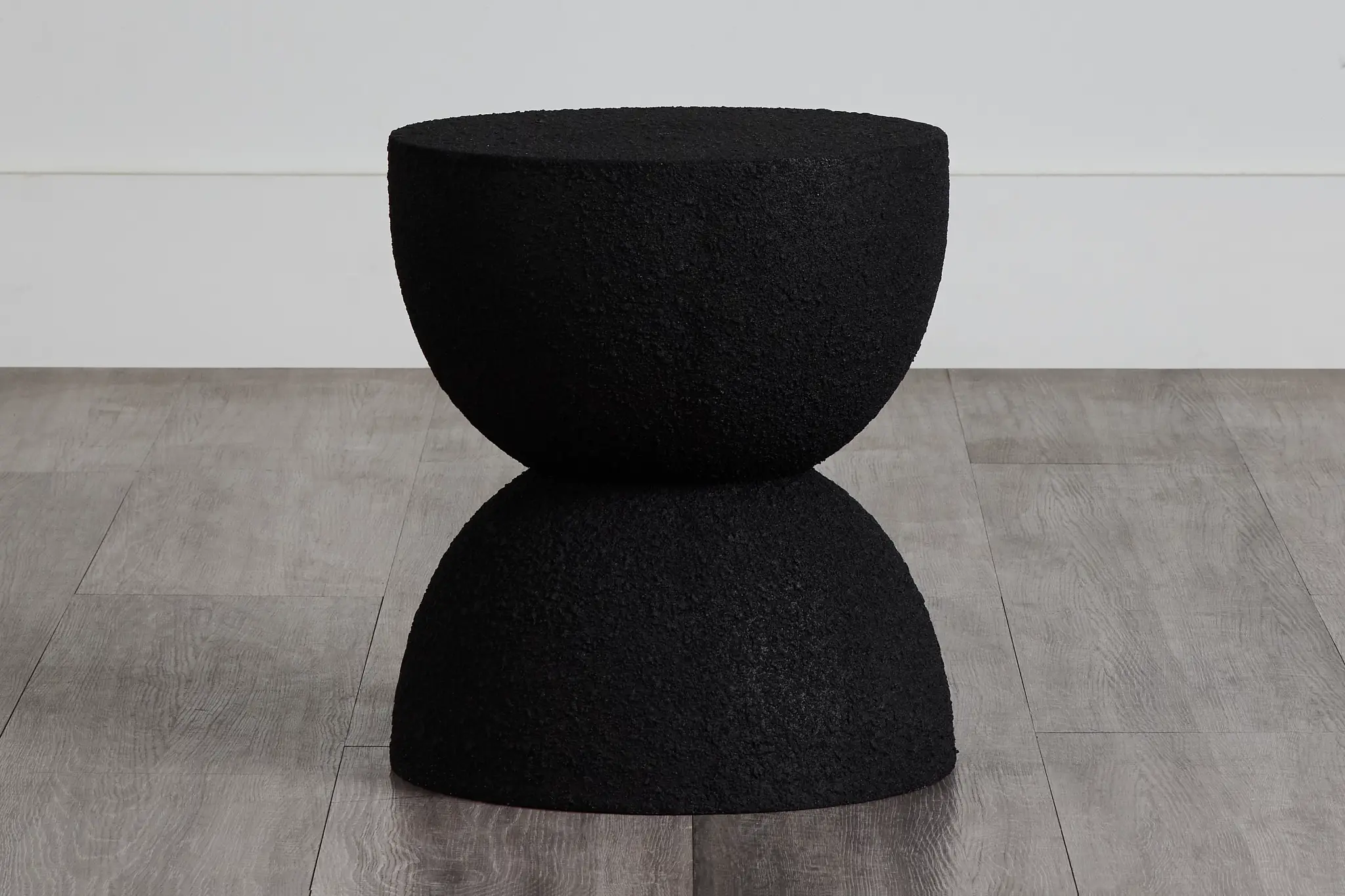 Jacy Black 18" Accent Table Jacy Black 18" Accent Table