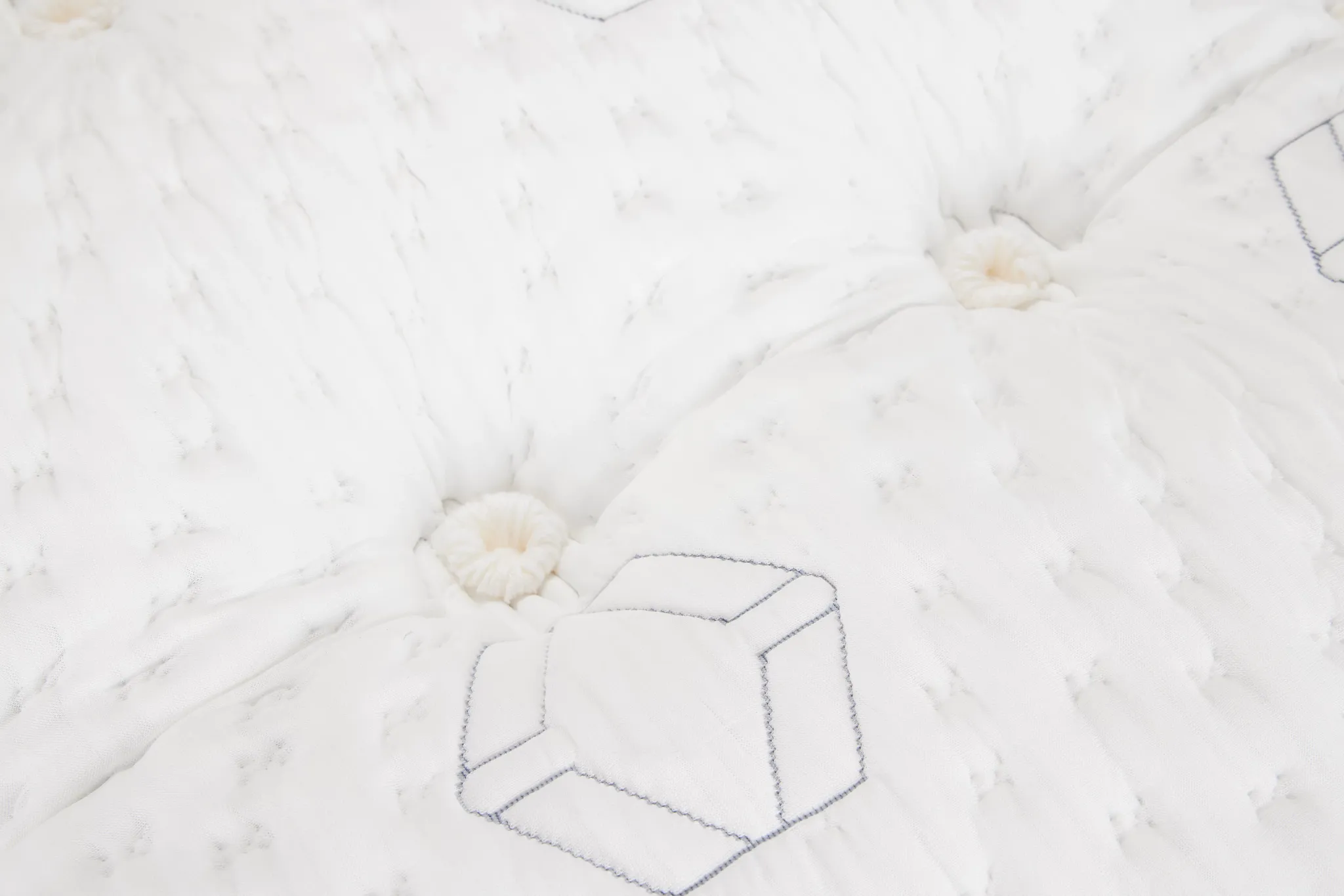 Aireloom Timeless Odyssey Luxetop M1 Plush 15.5" Mattress