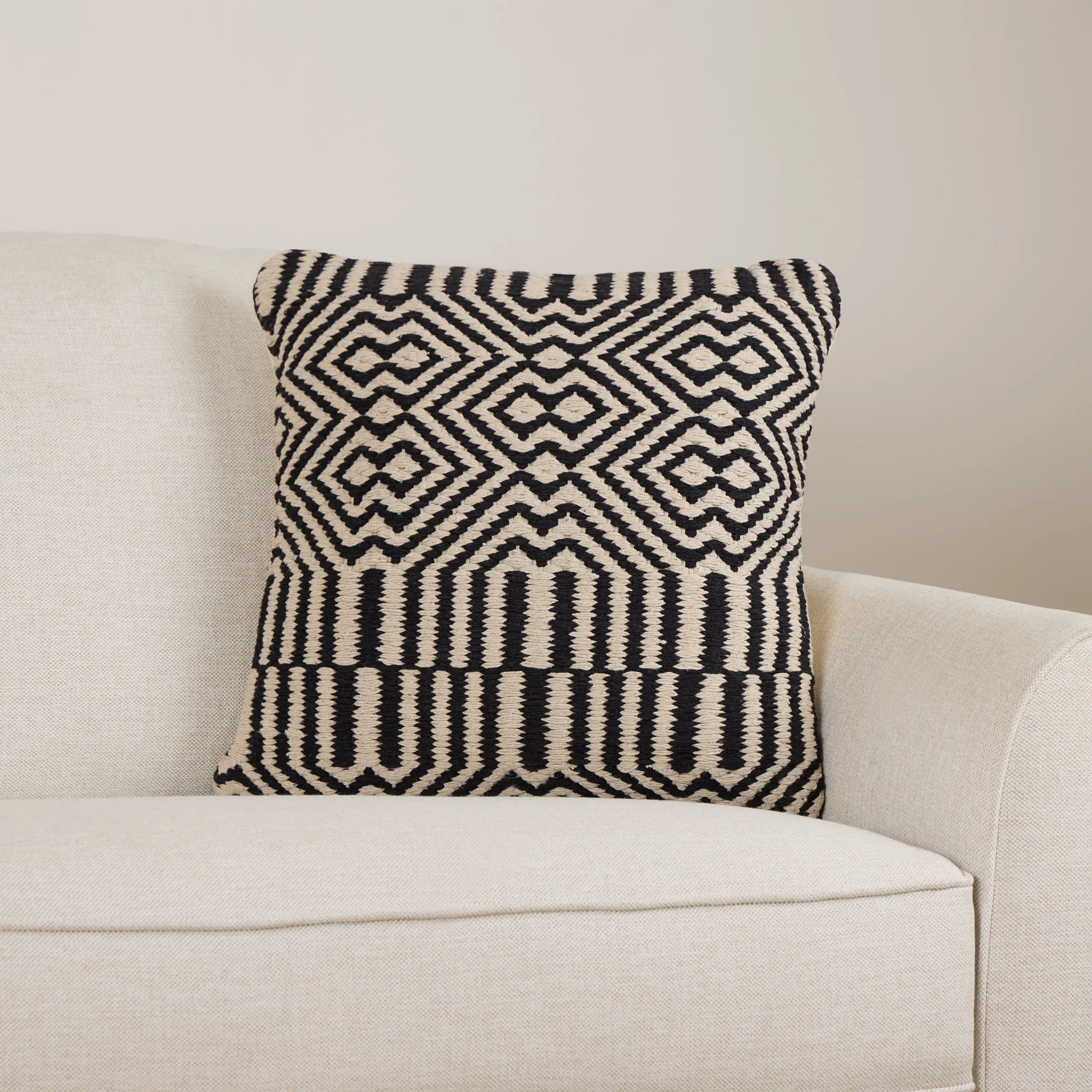 Munix Black Accent Pillow